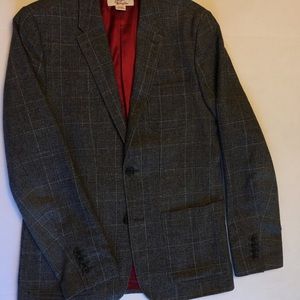 Penguin sportcoat in grey. Grey tweed sport coat, not worn much.